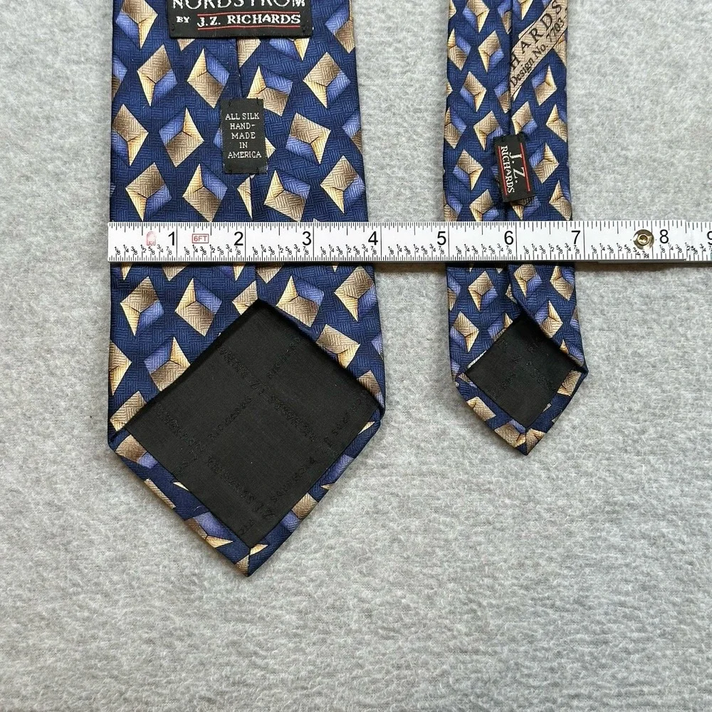 Nordstrom JZ‎ Richards Mens Silk Neck Tie Blue Geometric